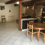 Location De Charme Au Coeur De L'auvergne Сasa de vacaciones Yronde-et-Buron