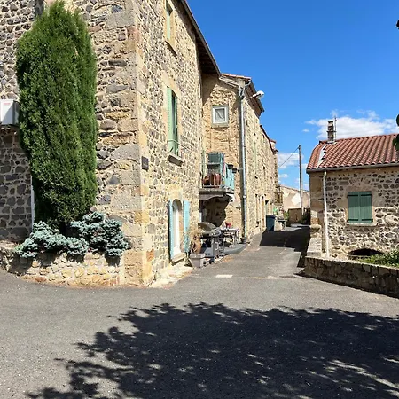 Location De Charme Au Coeur De L'auvergne